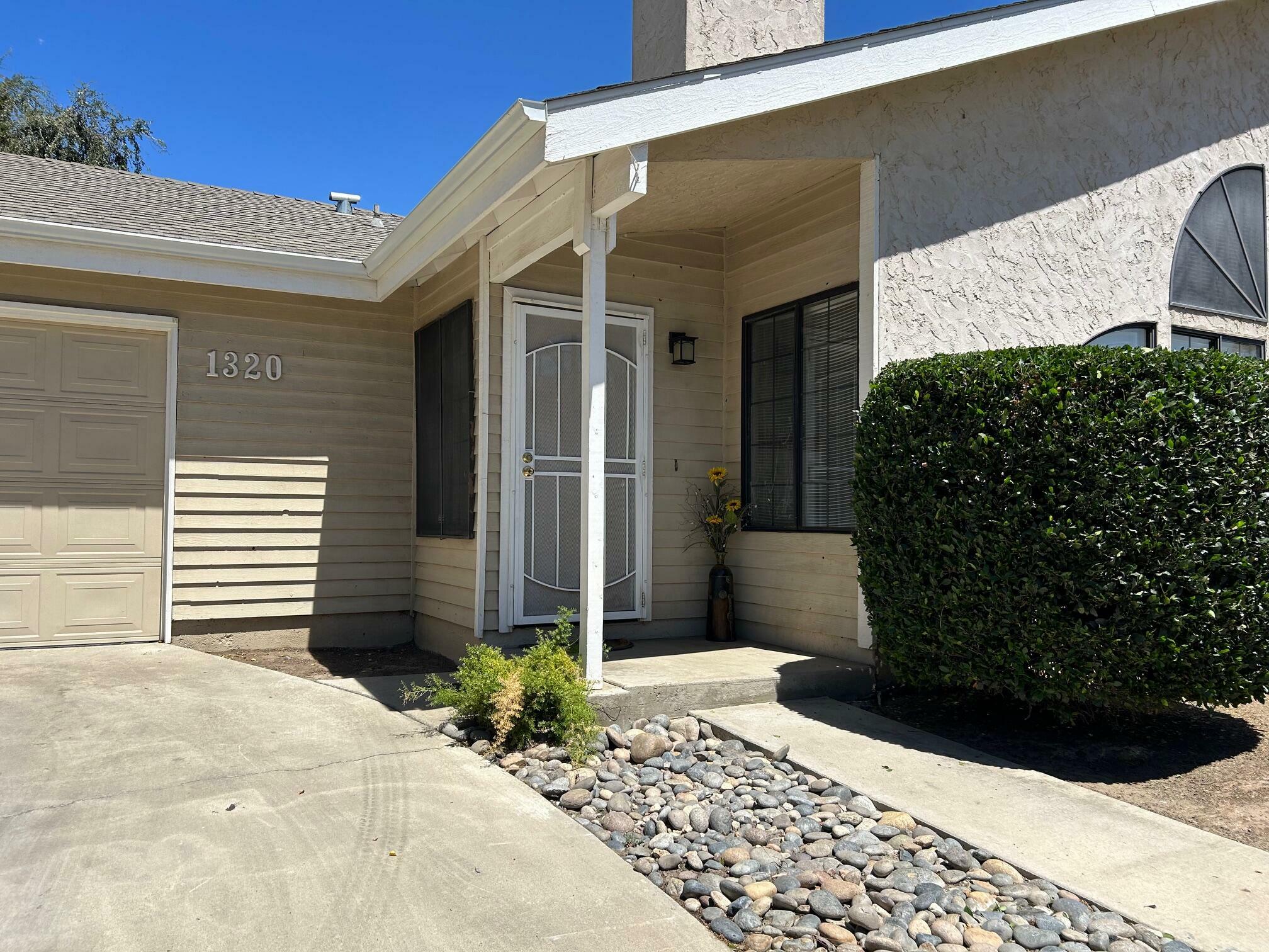 Property Photo:  1320 E Vassar Drive  CA 93292 