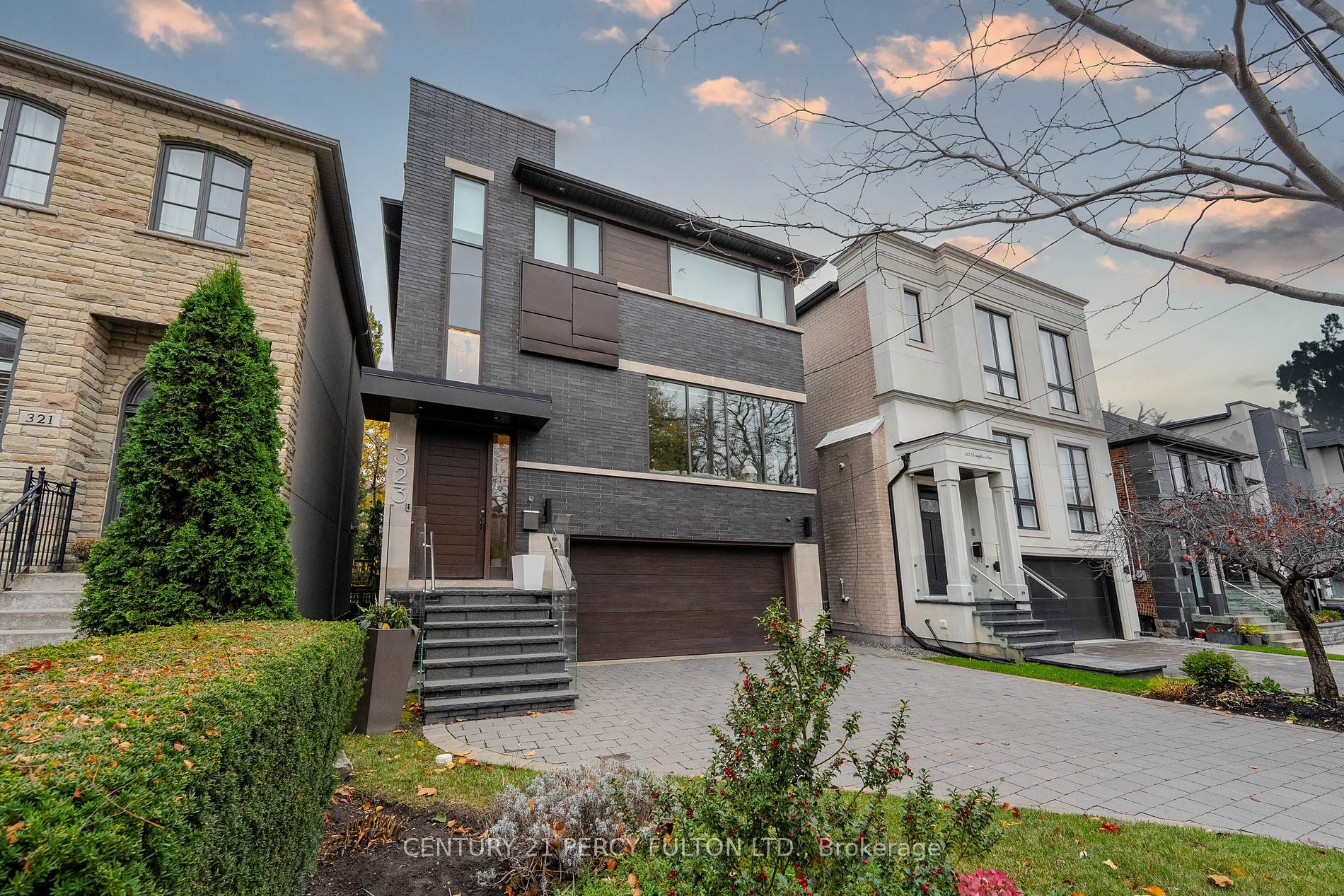 323 Douglas Ave  Toronto ON M5M 1H2 photo