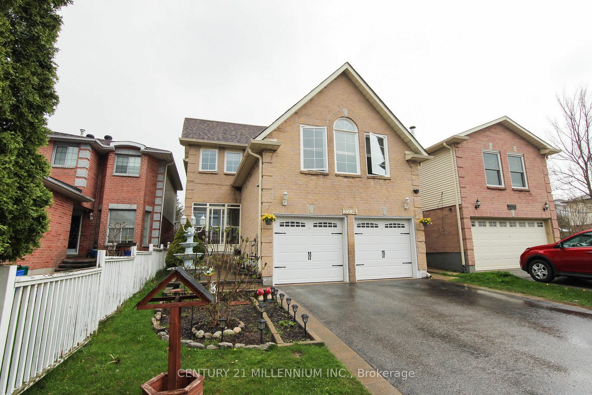 Property Photo:  2274 Chapman Crt  ON L1X 2E8 