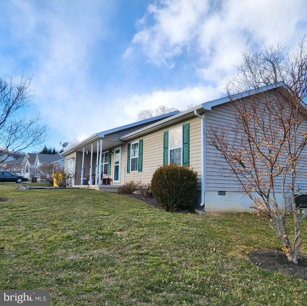 Property Photo:  324 Pacific Boulevard  WV 25427 