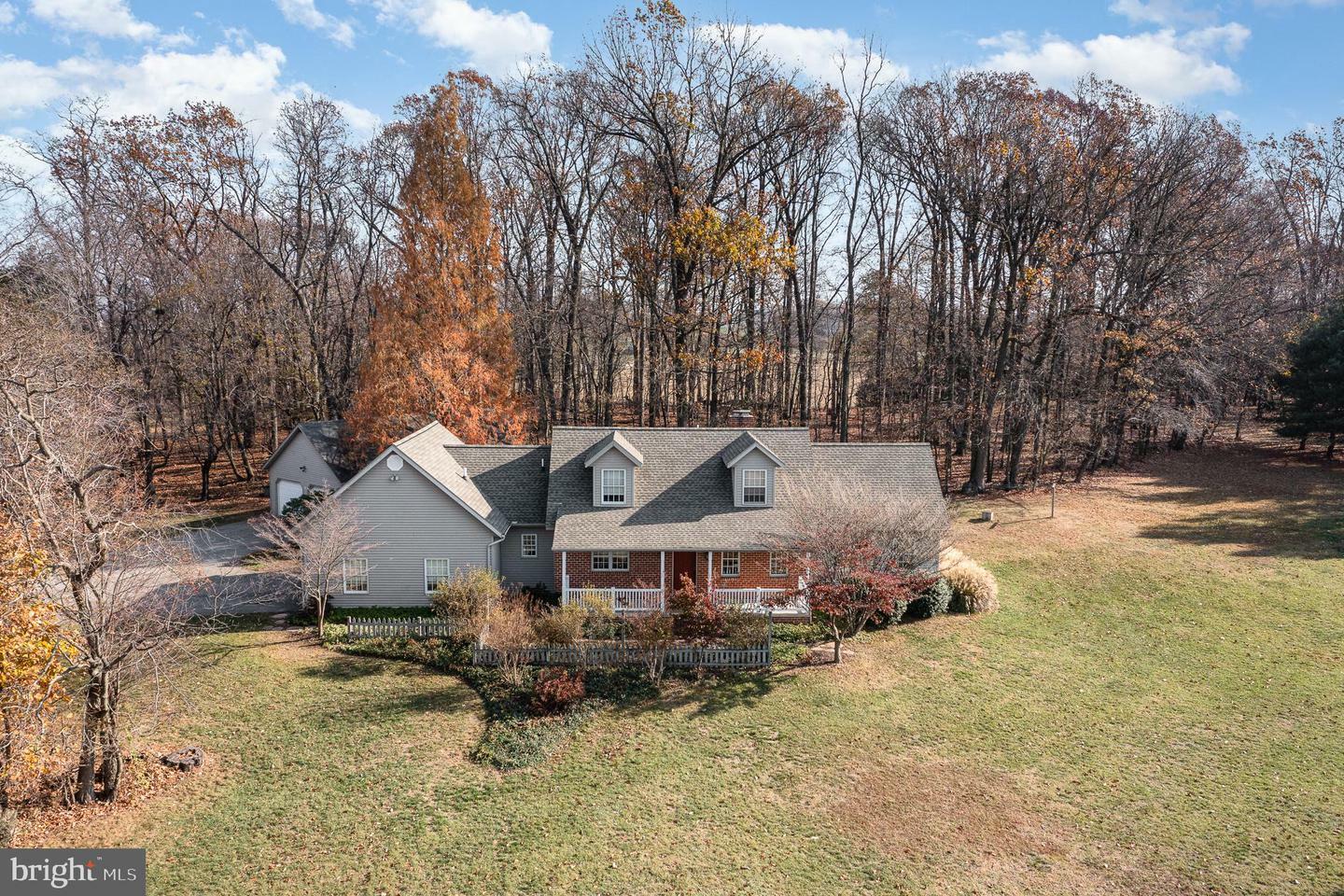 Property Photo:  1140 Manor Road  PA 17366 