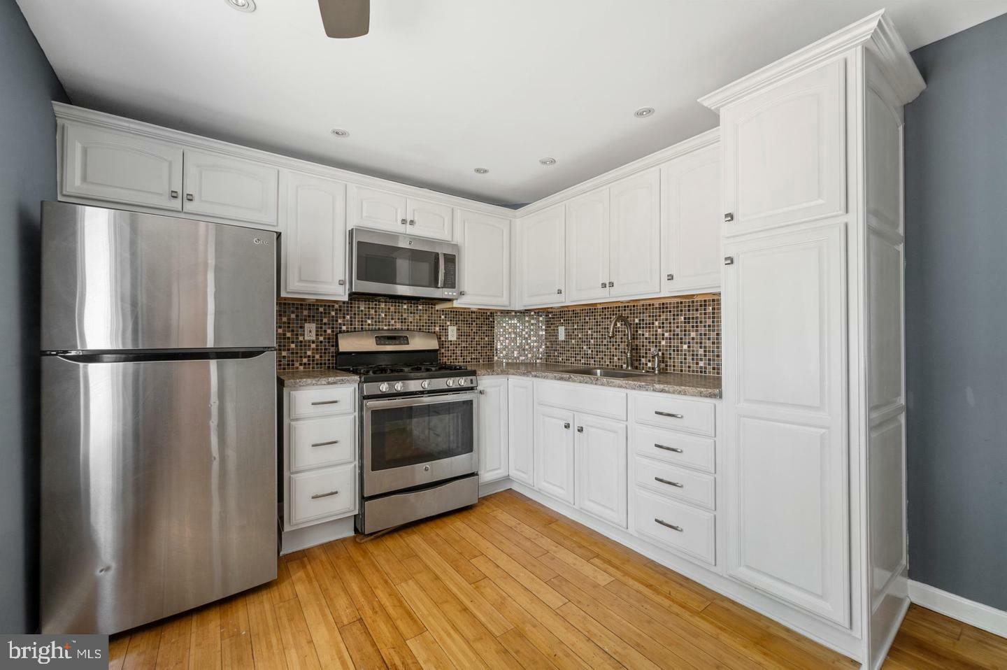 Property Photo:  219 E Allen Street  PA 19125 