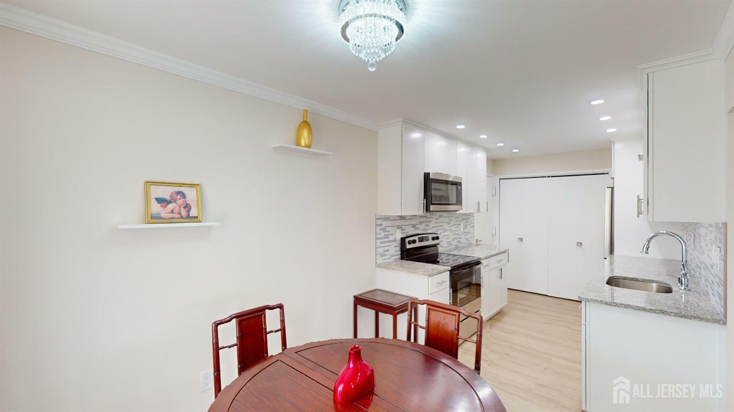 Property Photo:  9-C Aspen Plaza  NJ 08831 