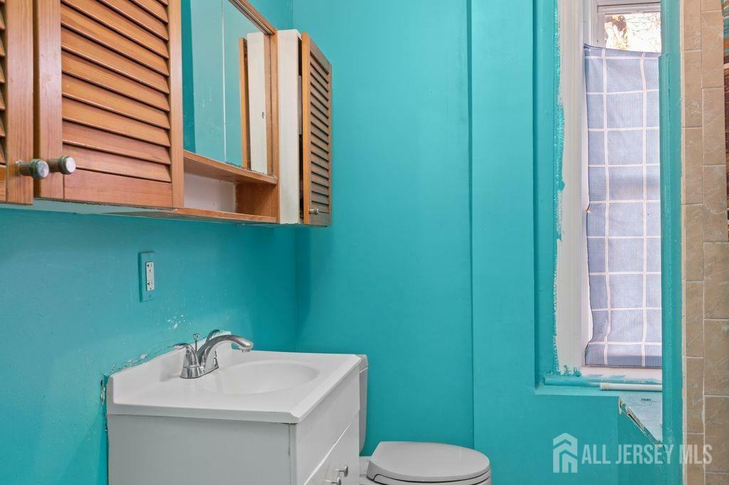 Property Photo:  577 Rahway Avenue  NJ 07095 