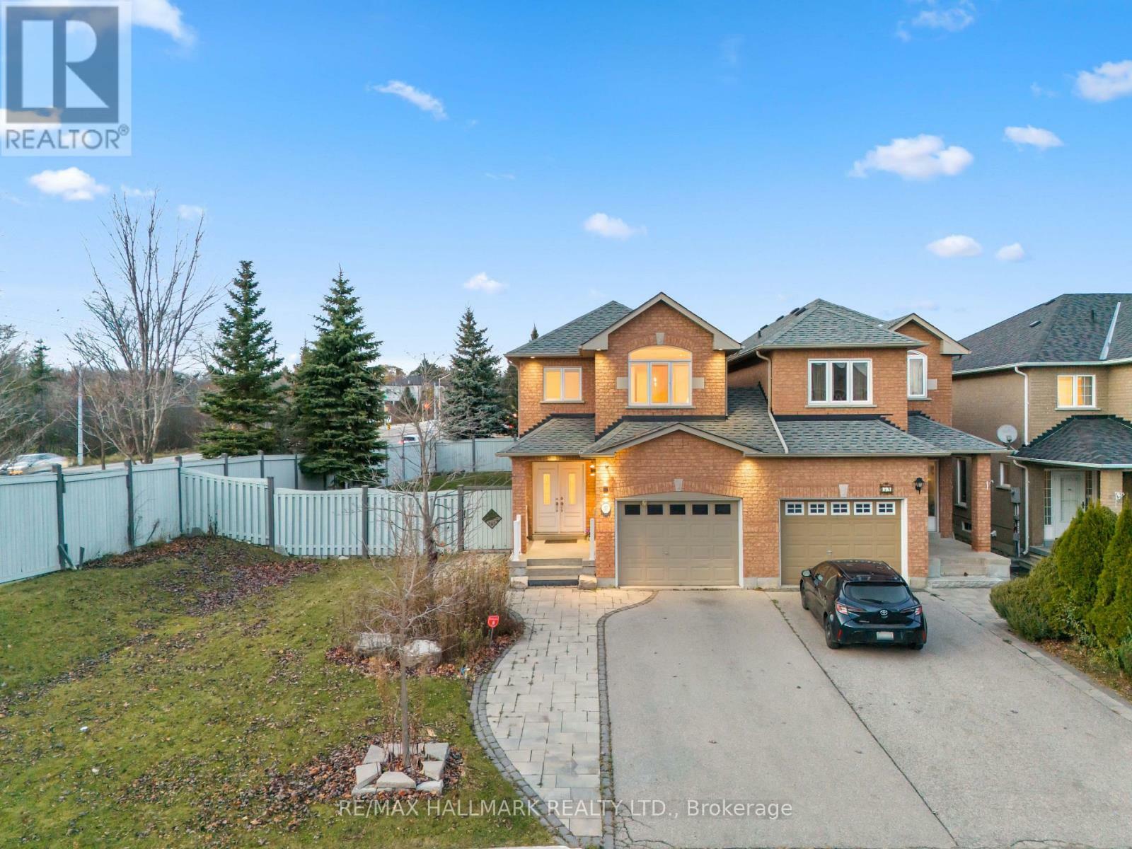 57 Brightsview Drive  Richmond Hill (Oak Ridges) ON L4E 3Z1 photo