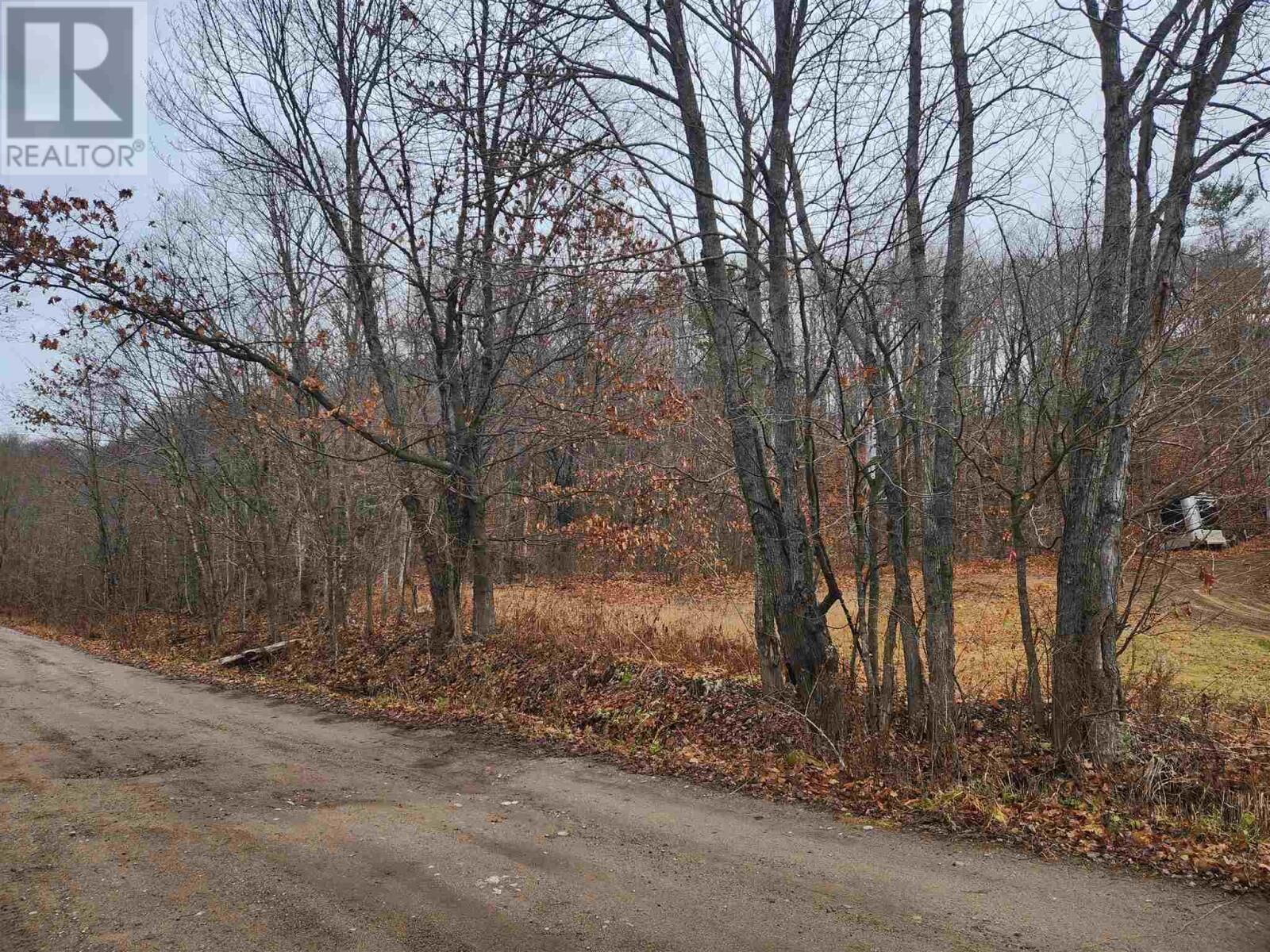 Photo de la propriété:  1300 Old Goulais Bay Rd  ON P6A 6J8 