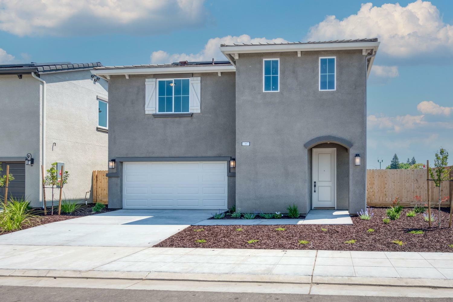 Property Photo:  131 N Purdue Avenue  CA 93727 