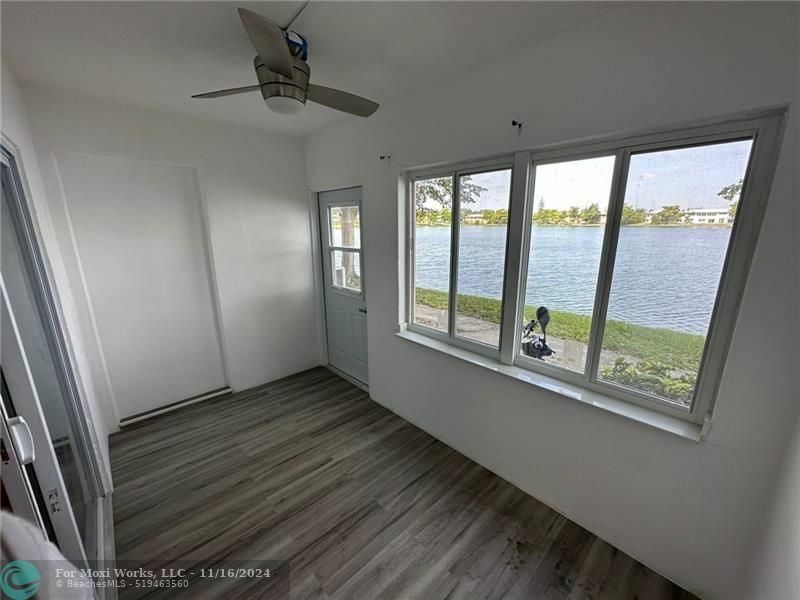 18900 NE 3rd Ct 509  North Miami Beach FL 33179 photo