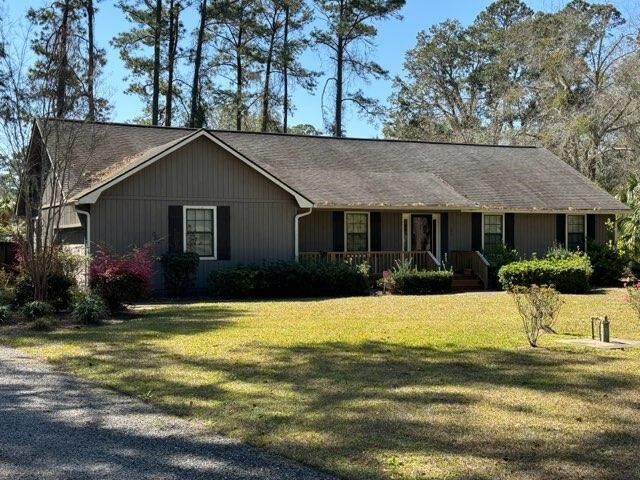 Property Photo:  109 Cadogan Street  GA 31525 