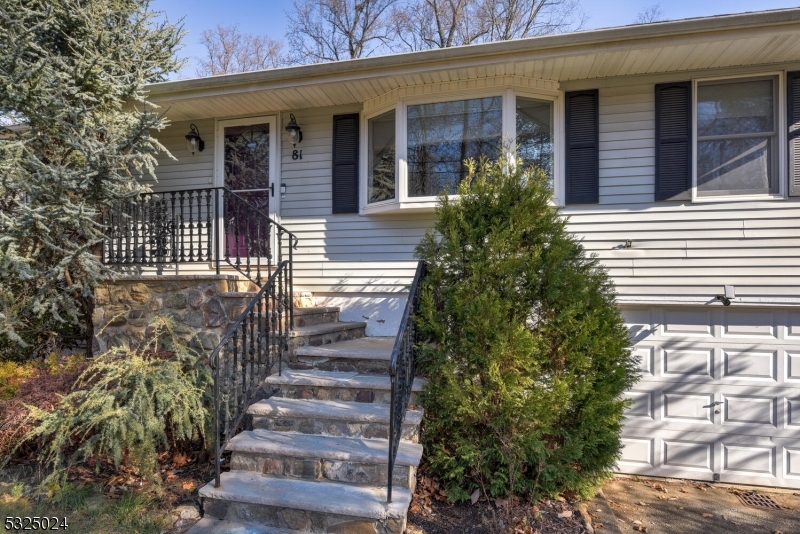 Property Photo:  81 Omaha Ave  NJ 07866 