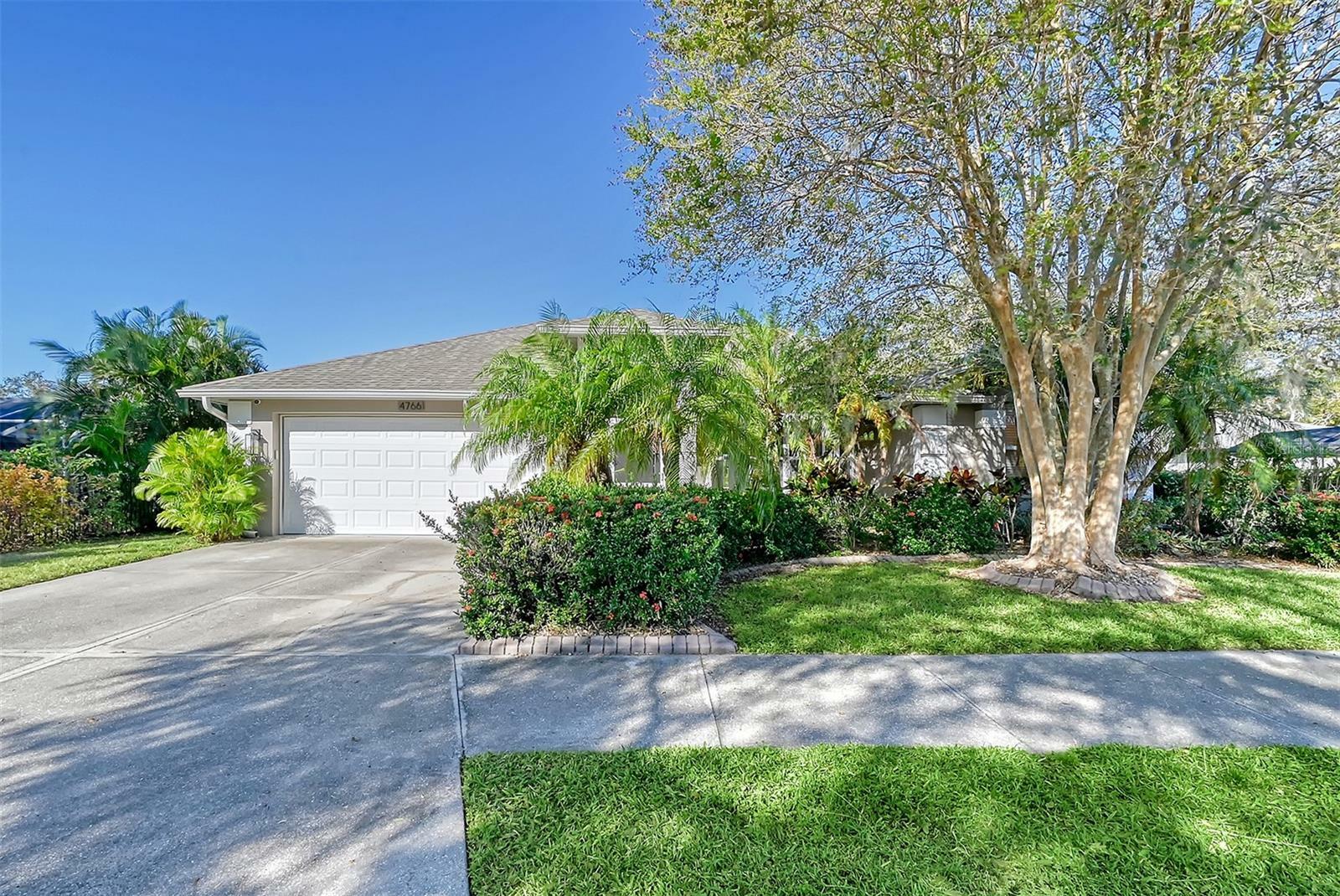 4766 Country Manor Drive  Sarasota FL 34233 photo