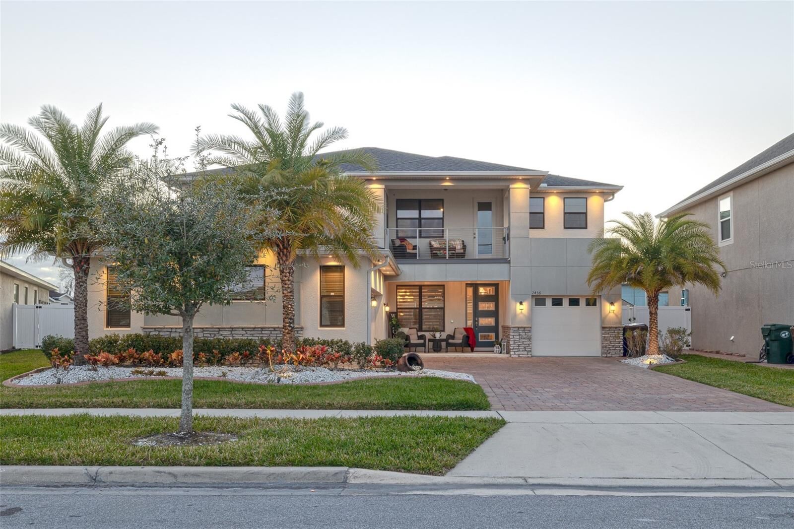 Property Photo: 2436 Chateau Loop FL 34741