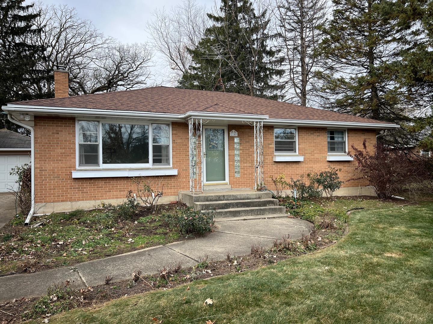 Property Photo:  2140 Kellogg Avenue  IL 60087 