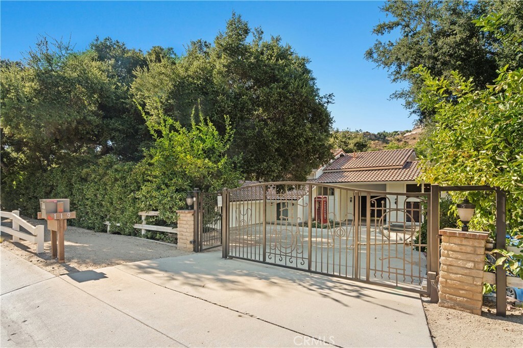 119 W Bell Canyon Road  Bell Canyon CA 91307 photo