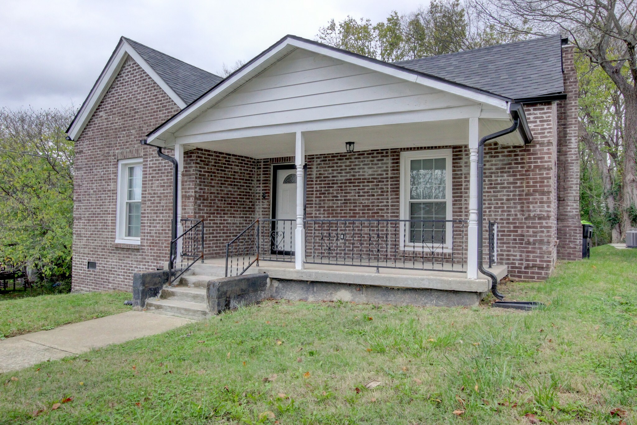 Property Photo:  507 9th St  TN 37040 