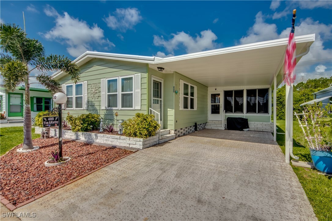 Property Photo:  400 Horizon Drive  FL 33903 