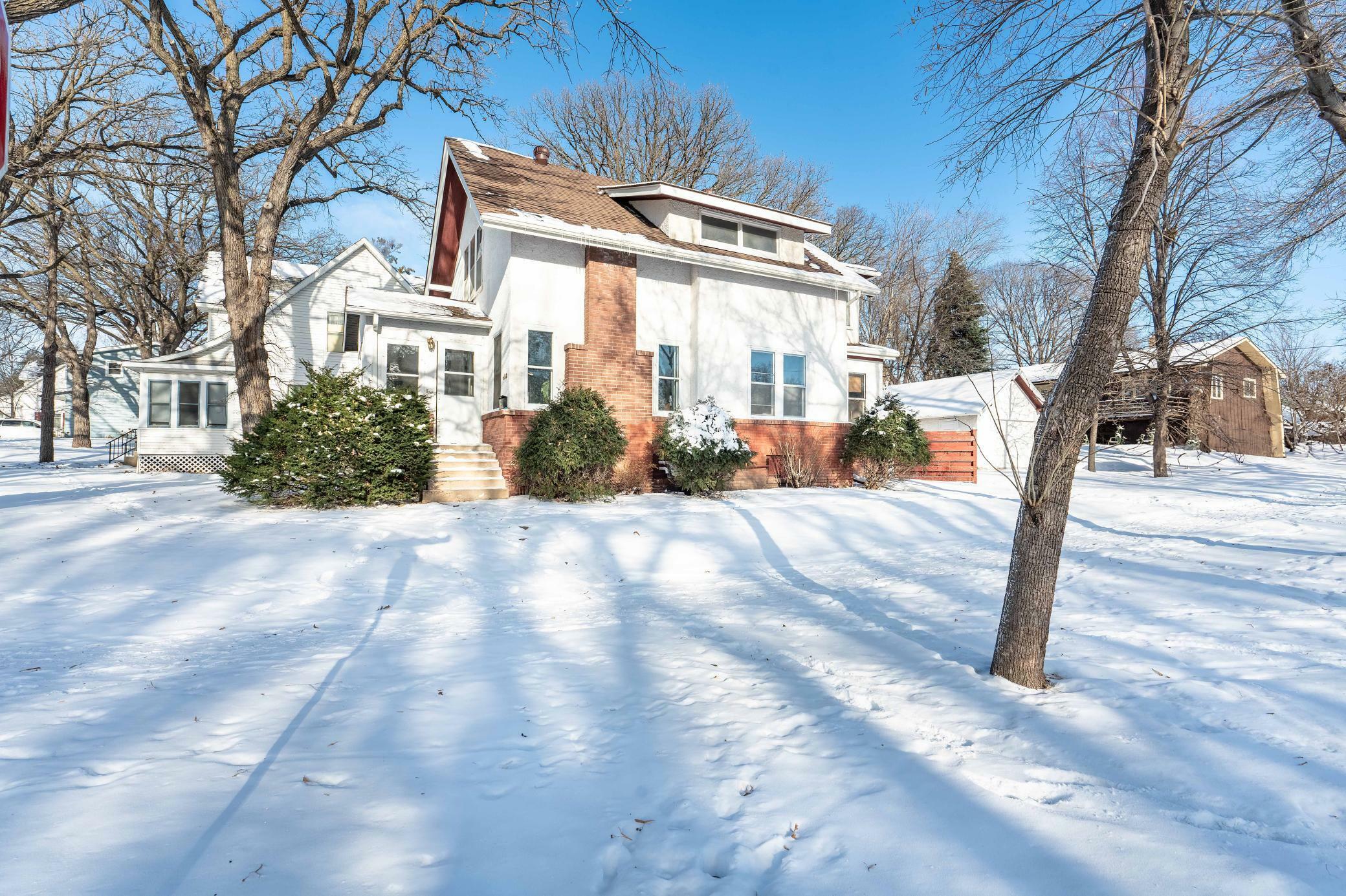 Property Photo:  408 E Lakeside Drive  MN 56537 