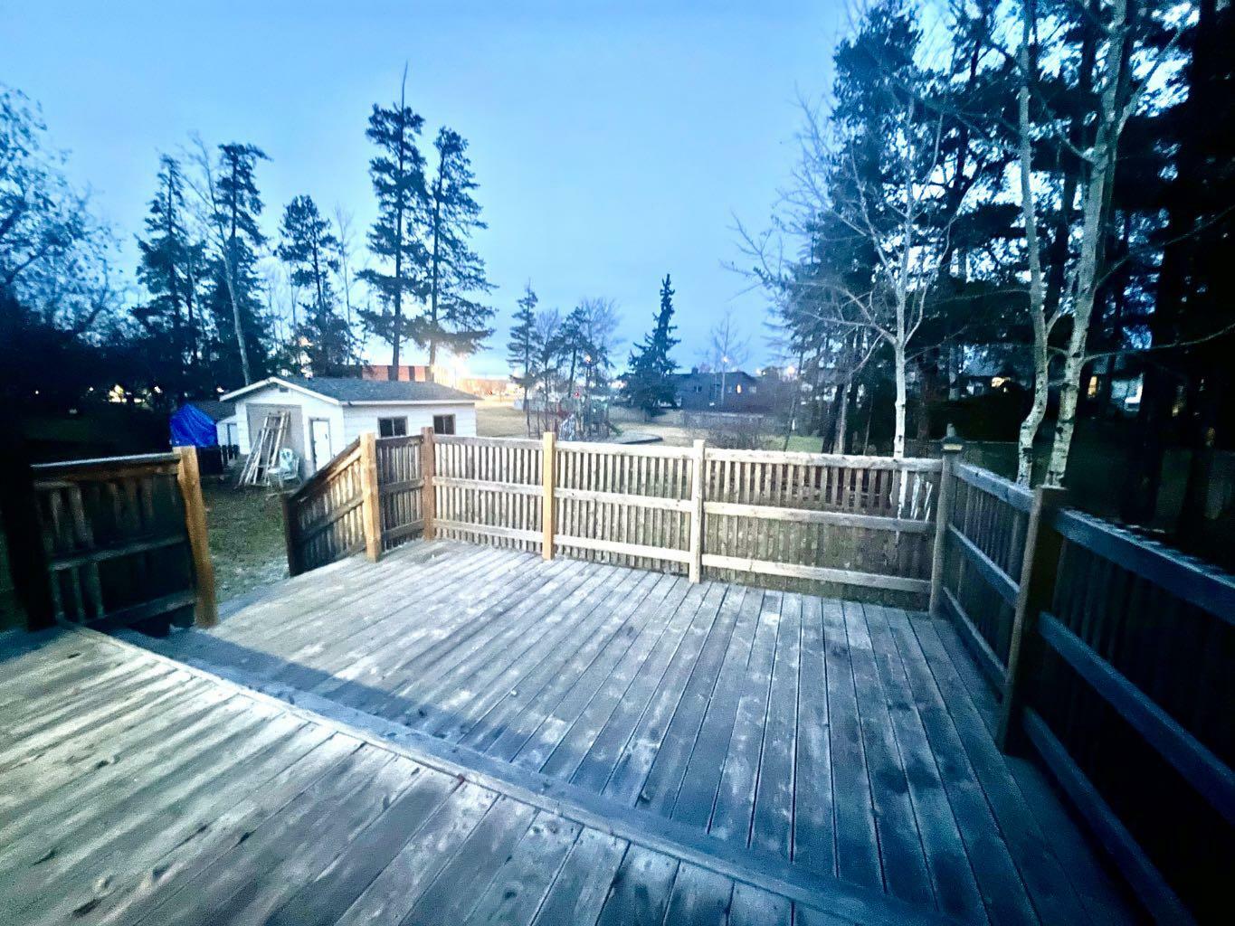 Property Photo:  36 Sandy Drive  AB T7S 1G9 