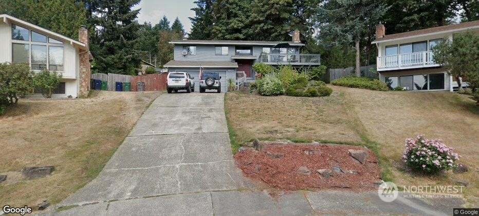 Property Photo: 16822 NE 87th WA 98052