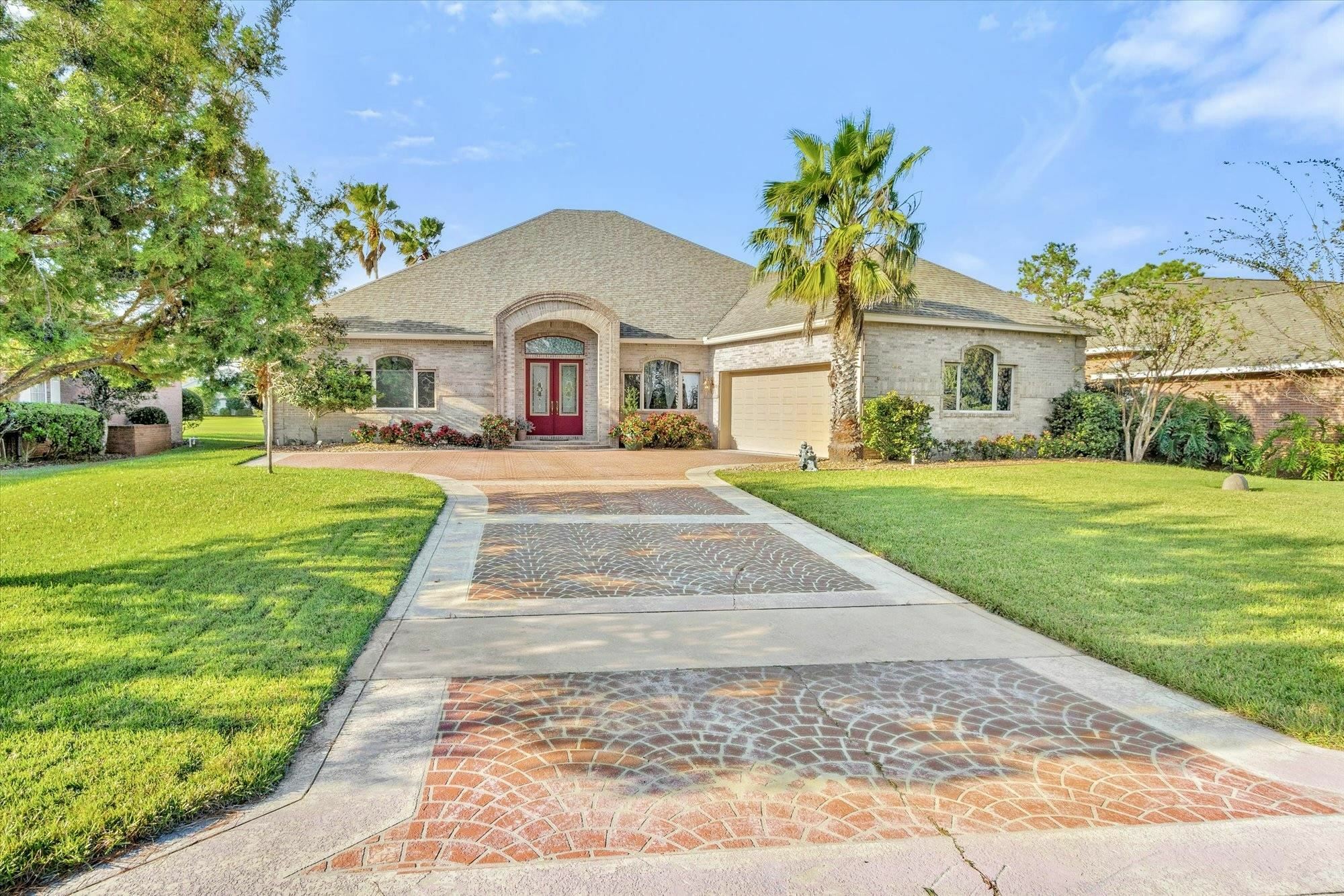 Property Photo: 419 Marsh Point Cir FL 32080