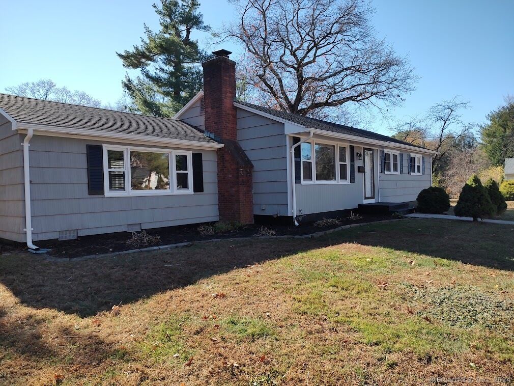 Property Photo: 170 Riverside Drive CT 06518