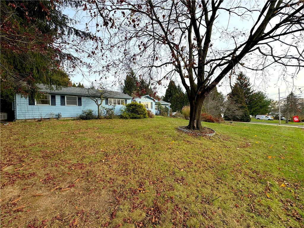 Property Photo:  2894 Shadylane Dr  PA 16105 