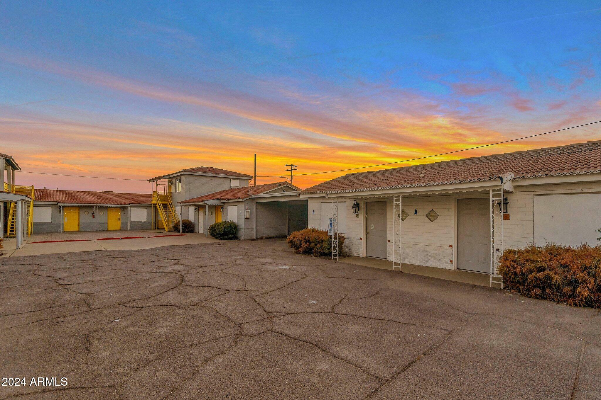 Property Photo:  1945 W Van Buren Street  AZ 85009 