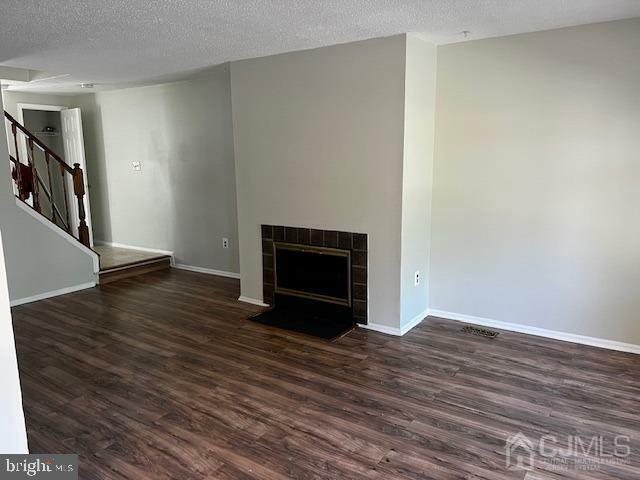 Property Photo:  32 Regal Drive  NJ 08852 