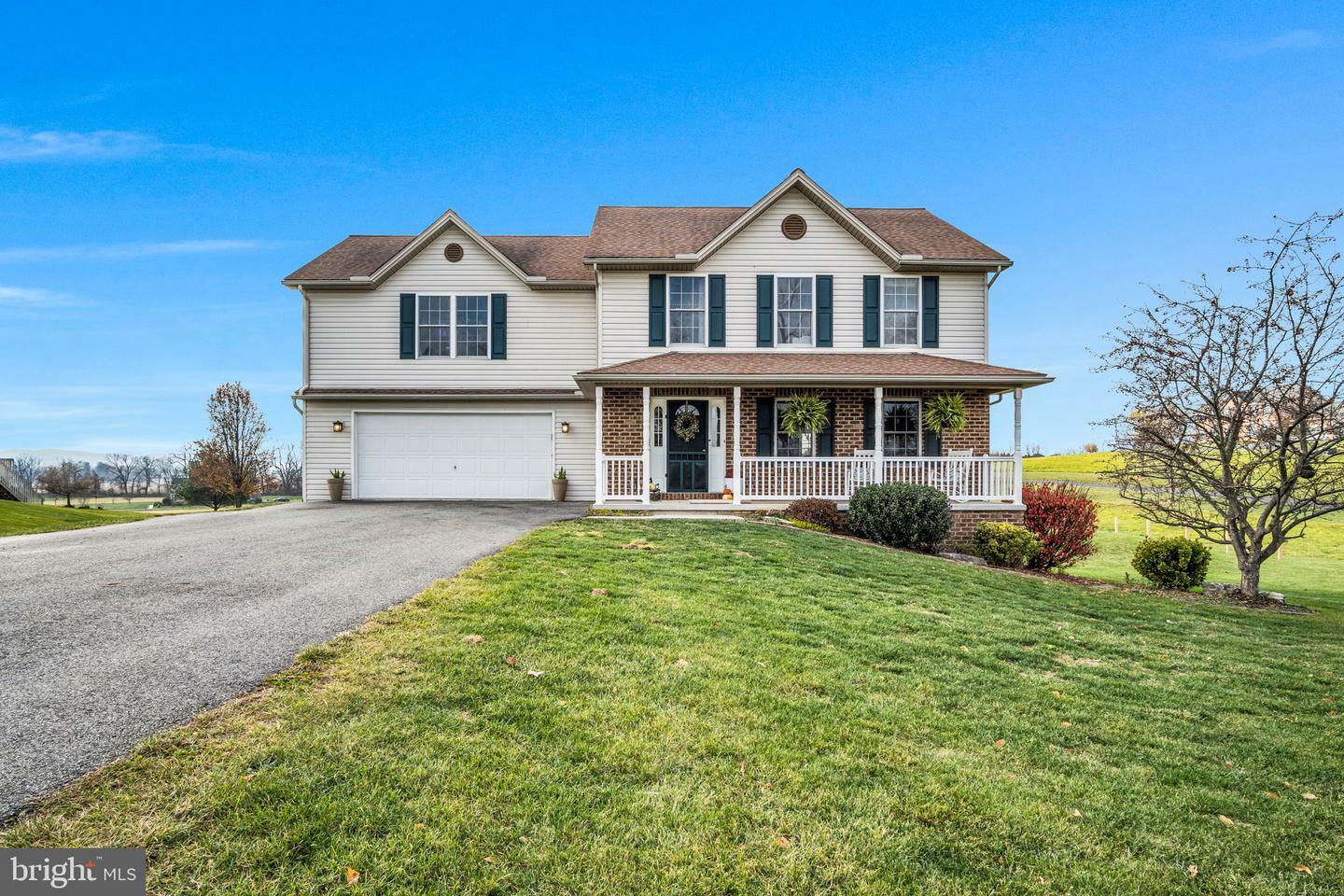 Property Photo:  386 Pheasant Lane  PA 17015 