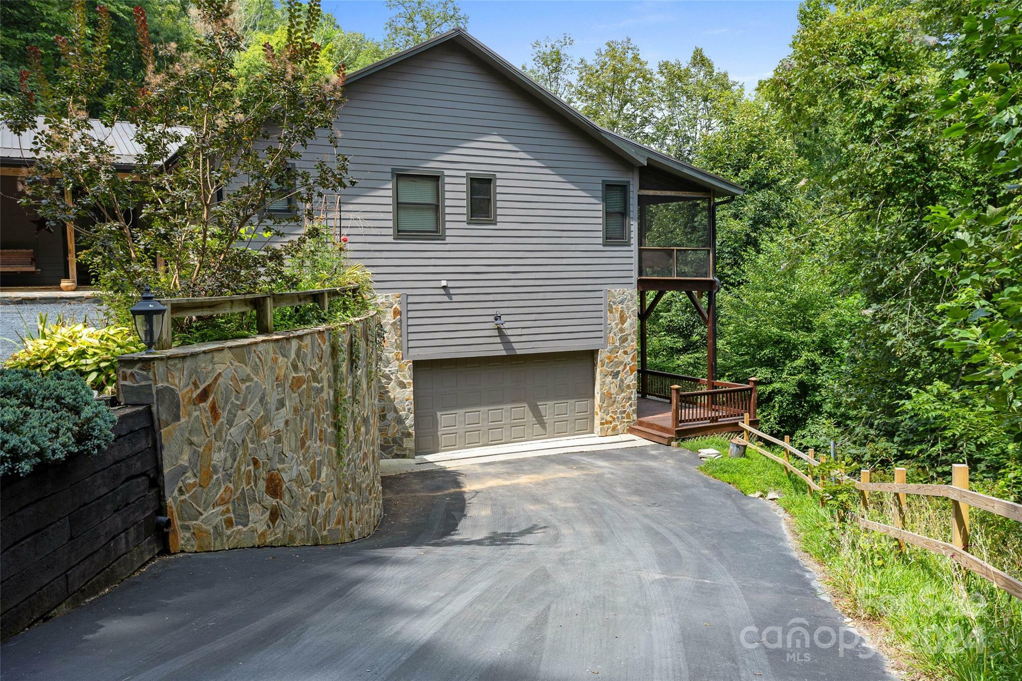 Property Photo:  592 Susanna Cove Road  NC 28754 