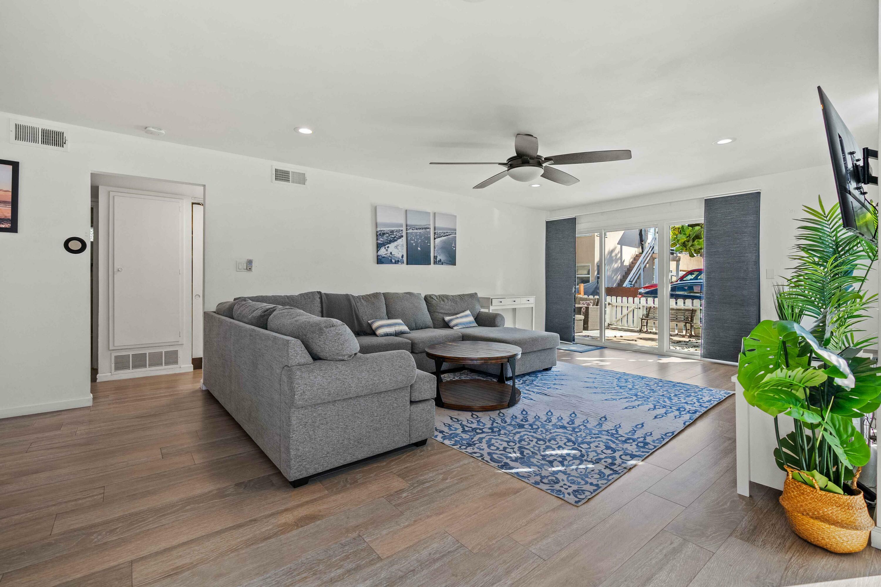 Property Photo:  2735 Mission Boulevard  CA 92109 