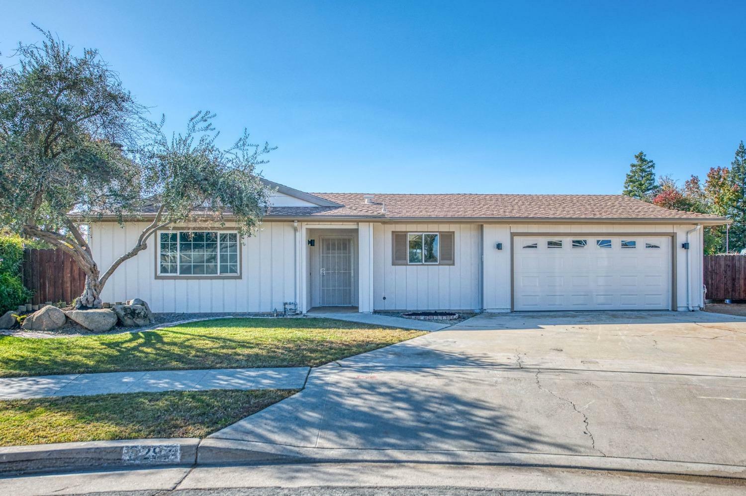 Property Photo:  5297 N San Marcos Avenue  CA 93722 