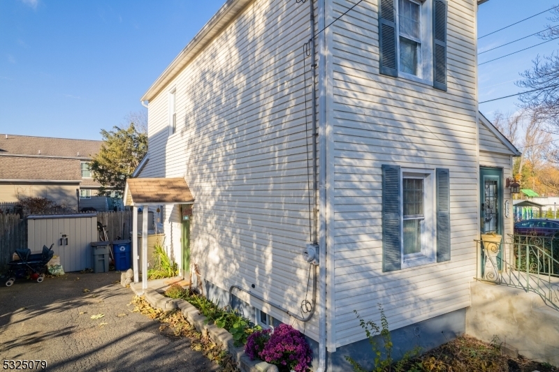 Property Photo:  252 N 9th St  NJ 07033 