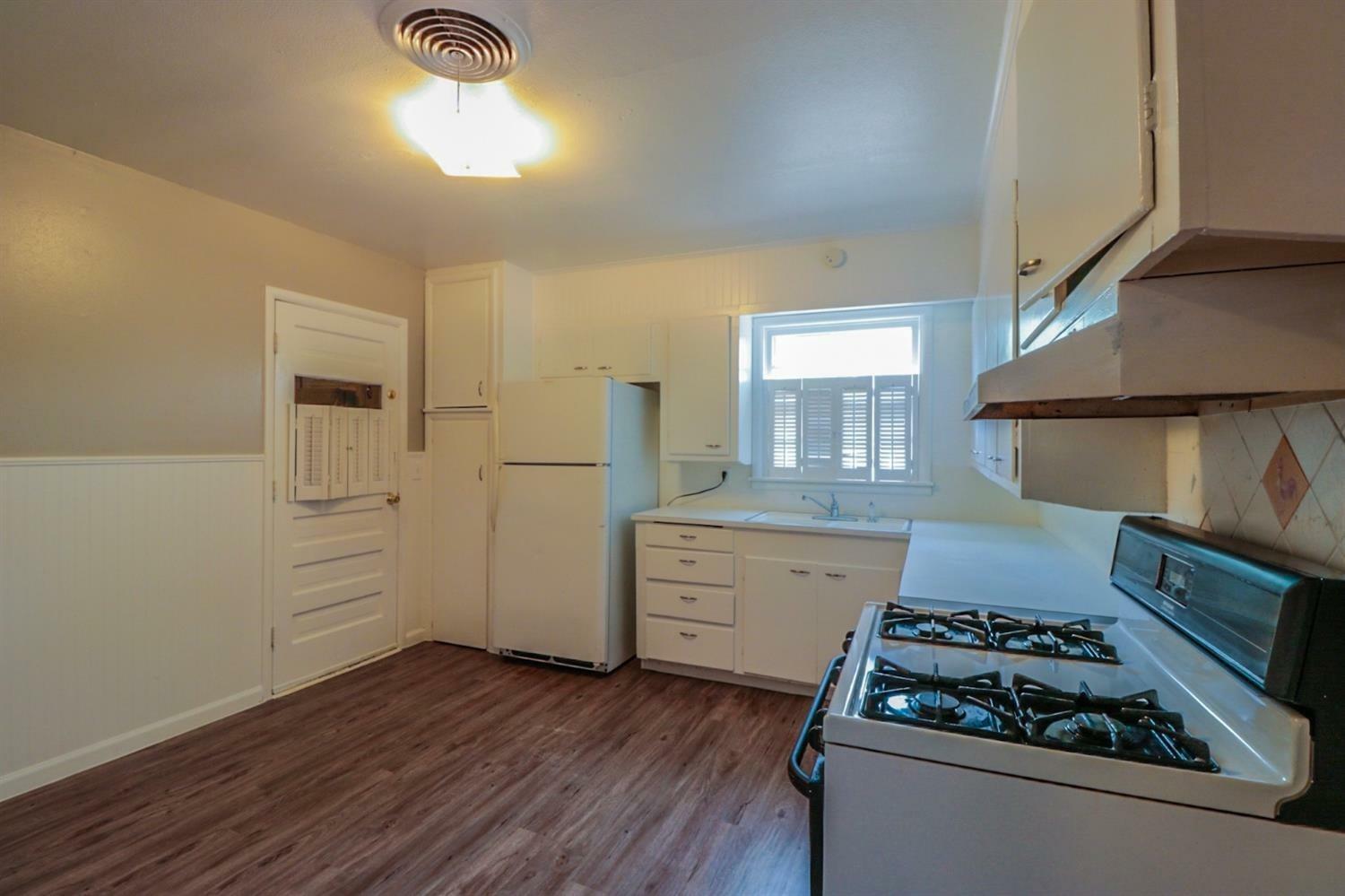 Property Photo:  6407 Ave T  TX 79412 