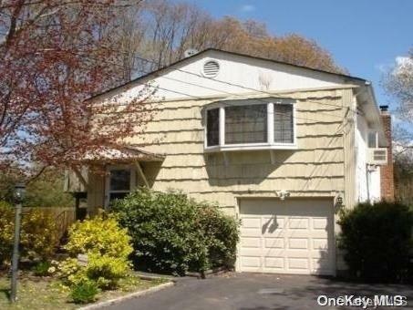 Property Photo:  9 Abbott Avenue  NY 11950 