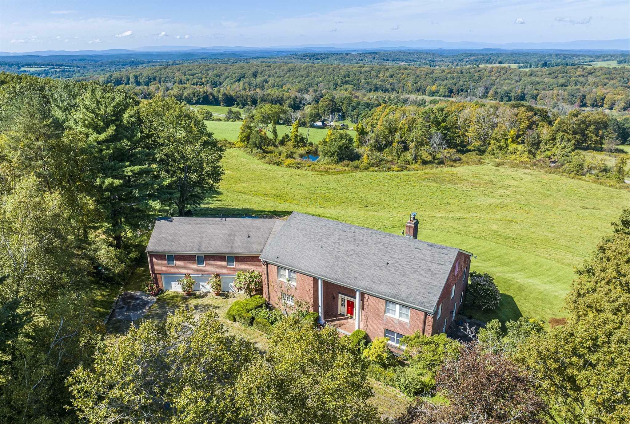 Property Photo:  829 Tower Hill Road  NY 12545 