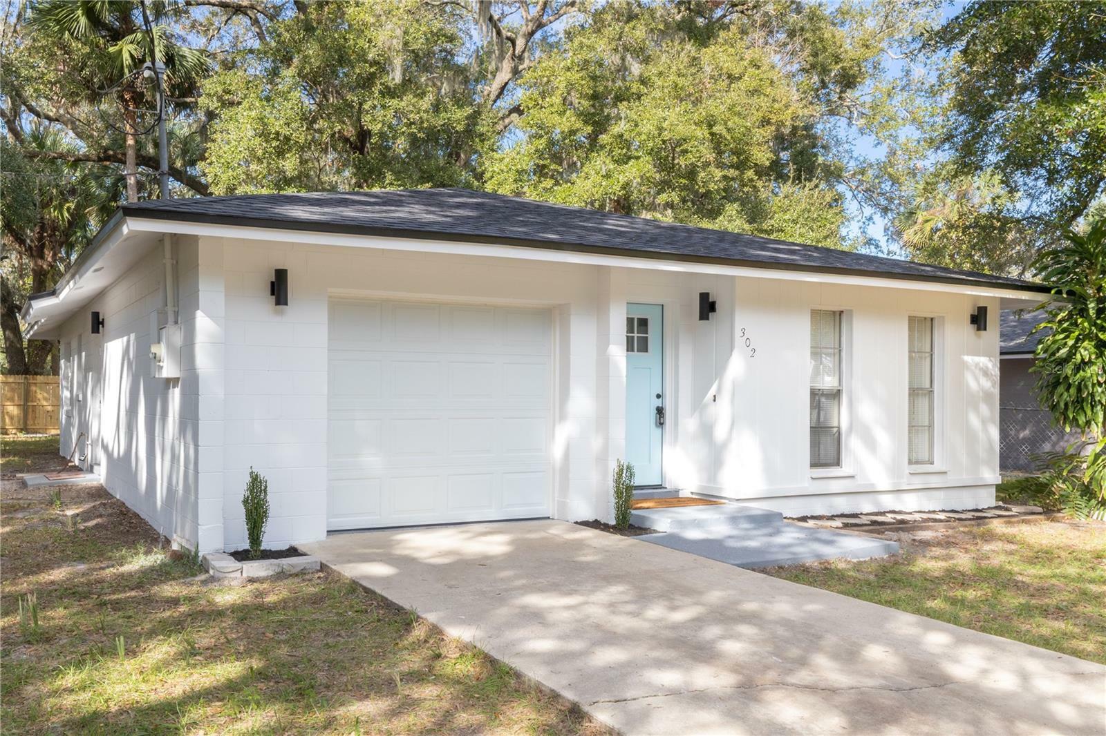 Property Photo:  302 Pine Avenue  FL 32771 