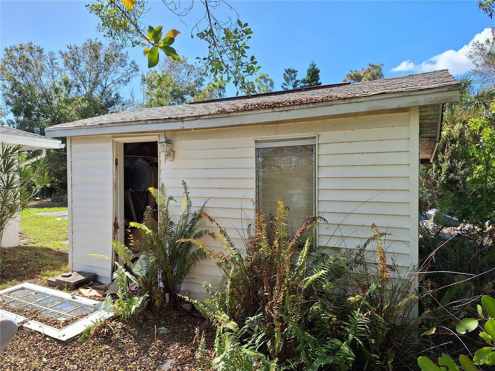 Property Photo:  430 Anderson Street  FL 33950 