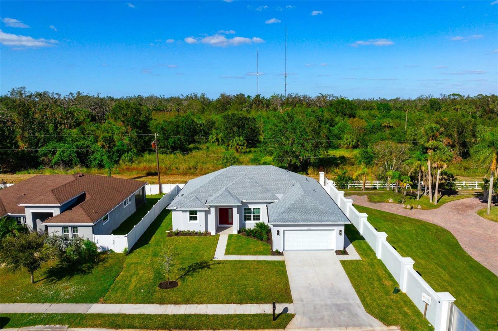 Property Photo:  3131 34th Avenue Drive E  FL 34208 