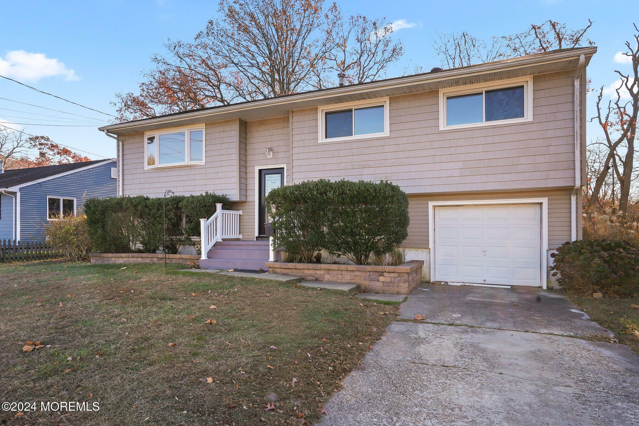 Property Photo:  19 Overbrook Place  NJ 07753 