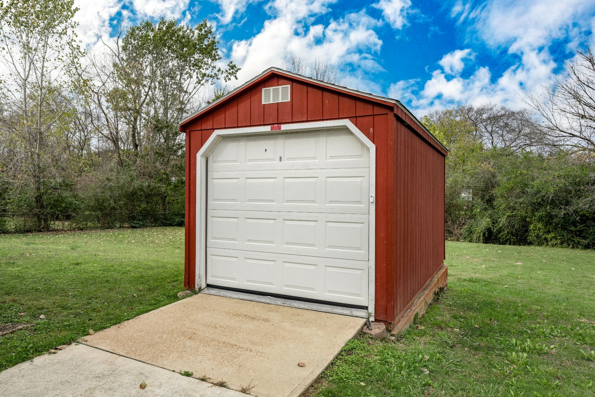 Property Photo:  2965 Owendale Drive  TN 37013 