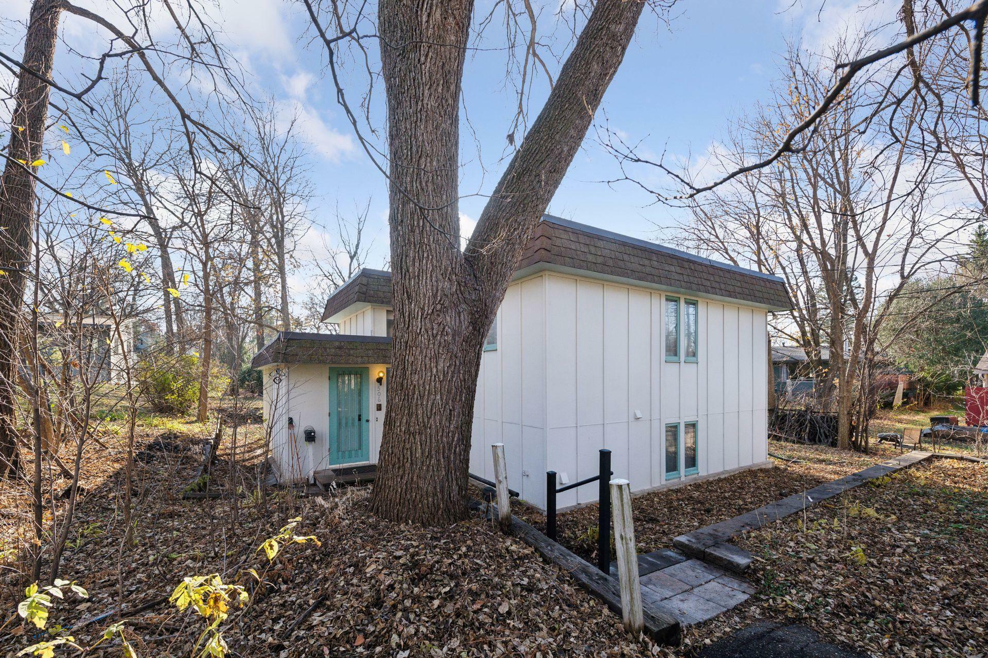 Property Photo:  506 7th Street E  MN 55057 