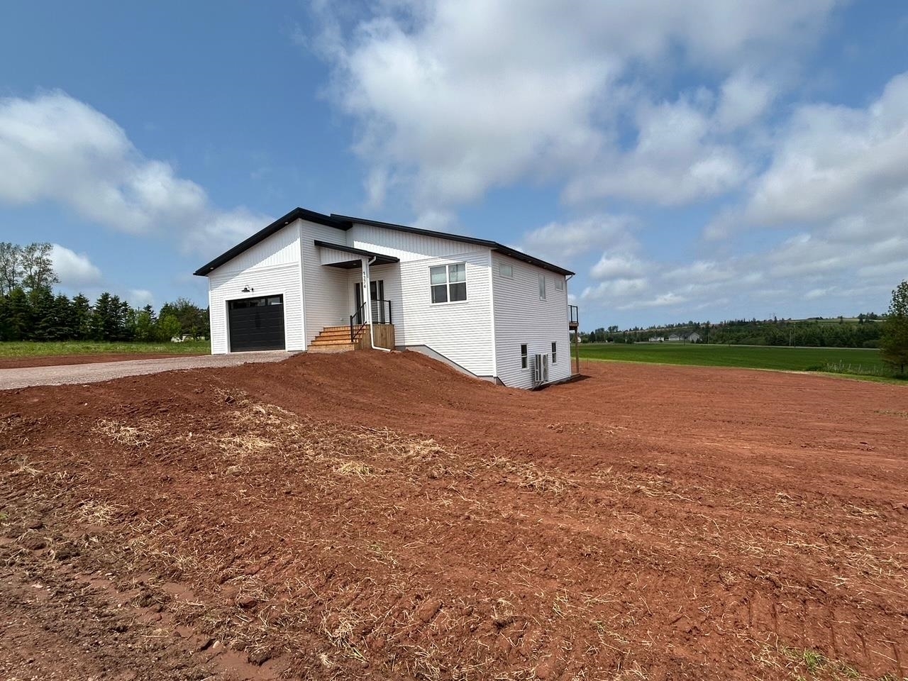 Property Photo: 1374 Kingston Road PE C0A 1H0