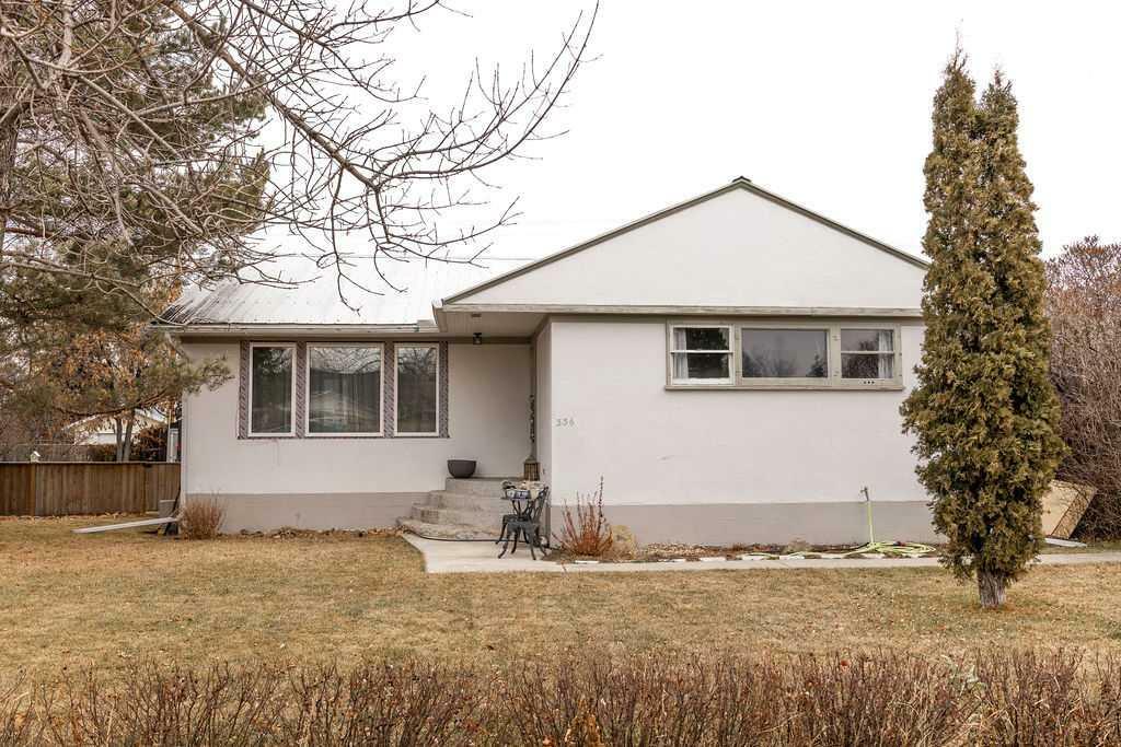 Property Photo:  336 3 Avenue SE  AB T1V 1H7 