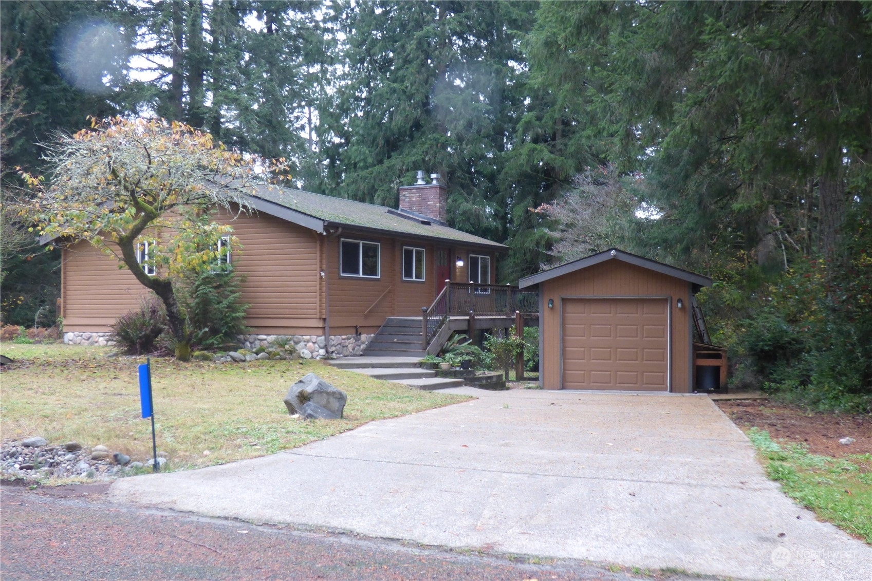 Property Photo:  11201 Hillcrest Drive  WA 98303 