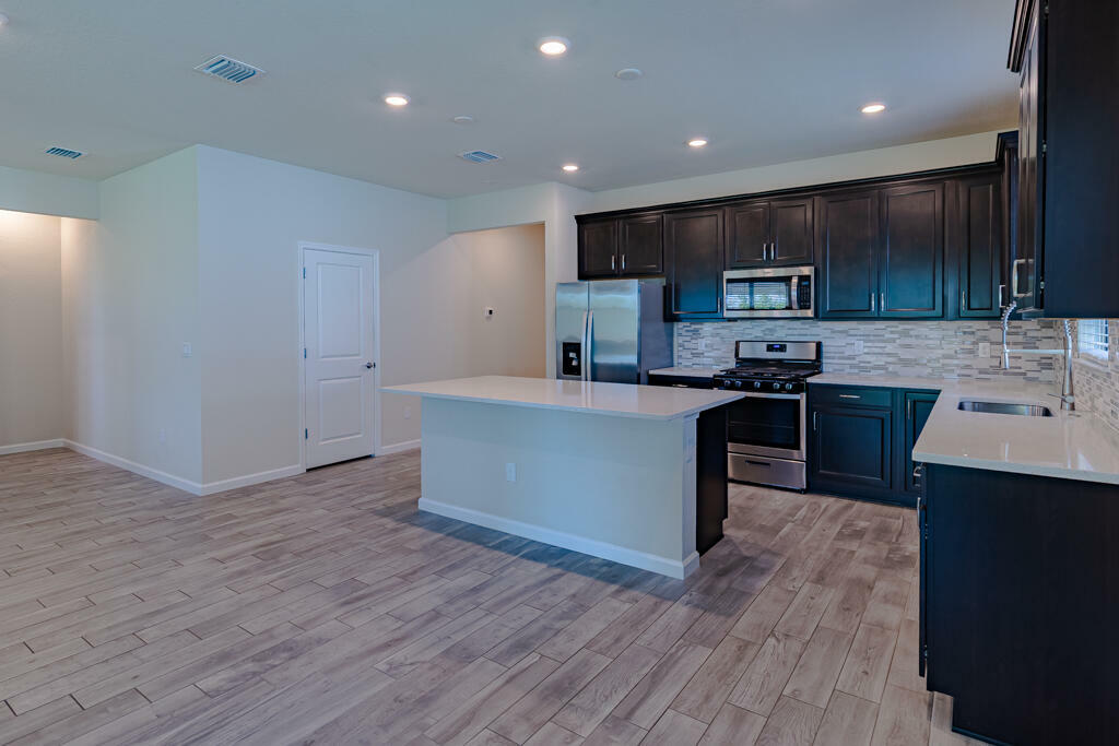 Property Photo: 517 SE Crathes Street FL 34984