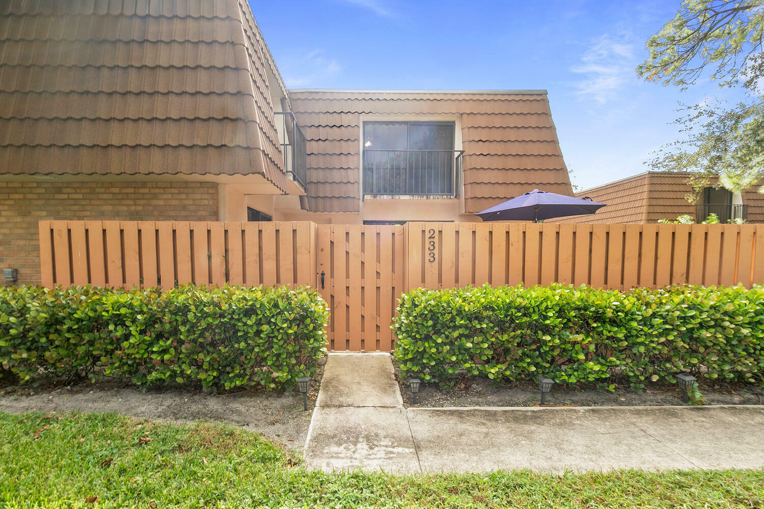 Property Photo:  233 Charter Way  FL 33407 