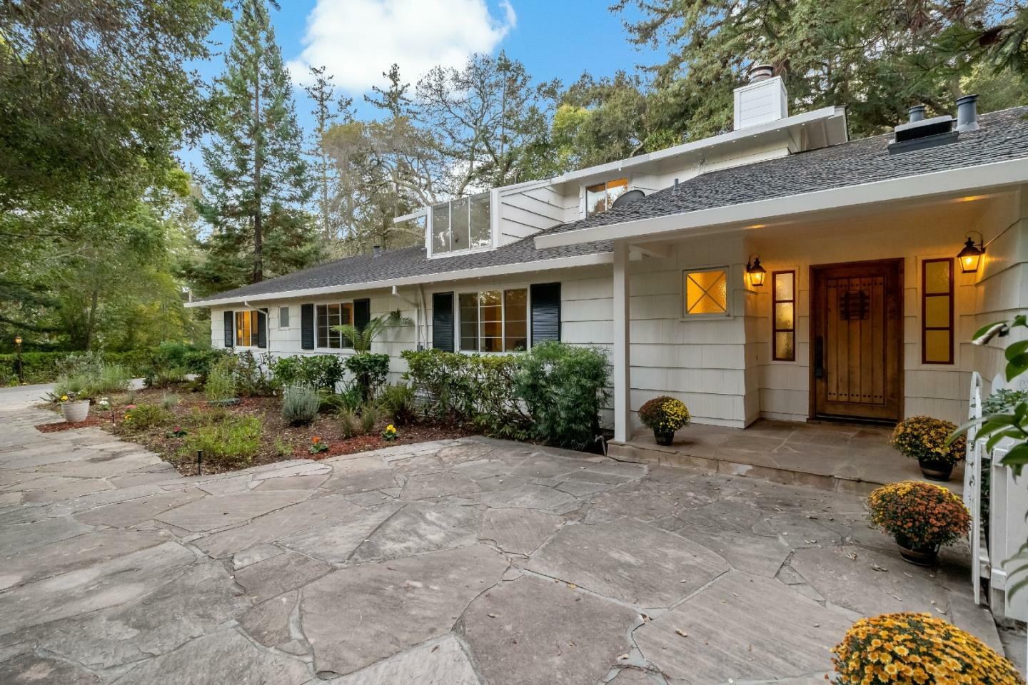 Property Photo:  8 Oakhill Drive  CA 94062 