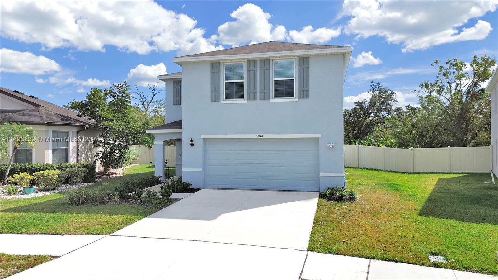 Property Photo:  5018 Bella Armonia Cir  FL 33598 