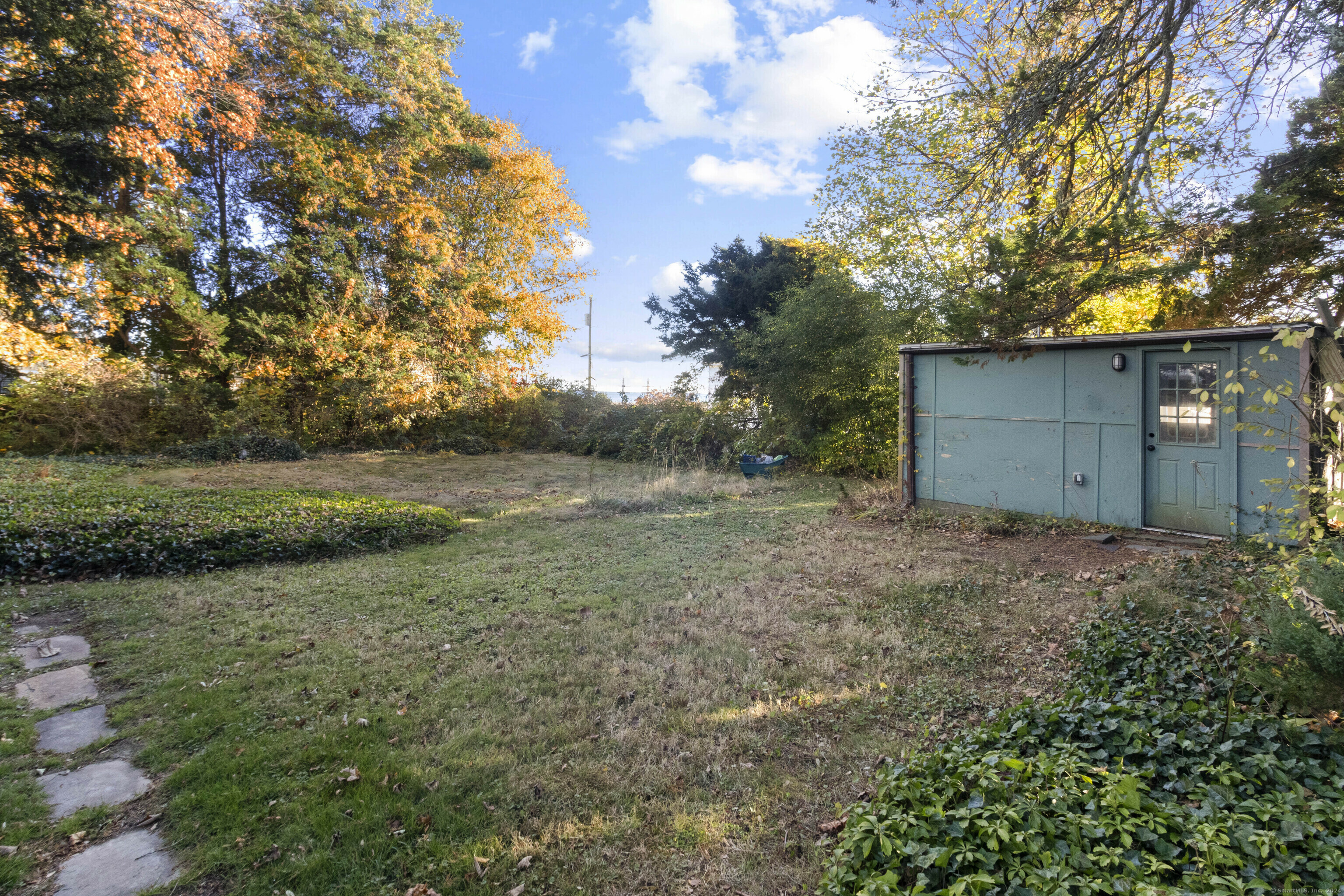 Property Photo:  10 Summit Street  CT 06378 